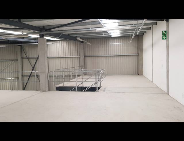 679M² FACTORY FOR SALE IN STIKLAND